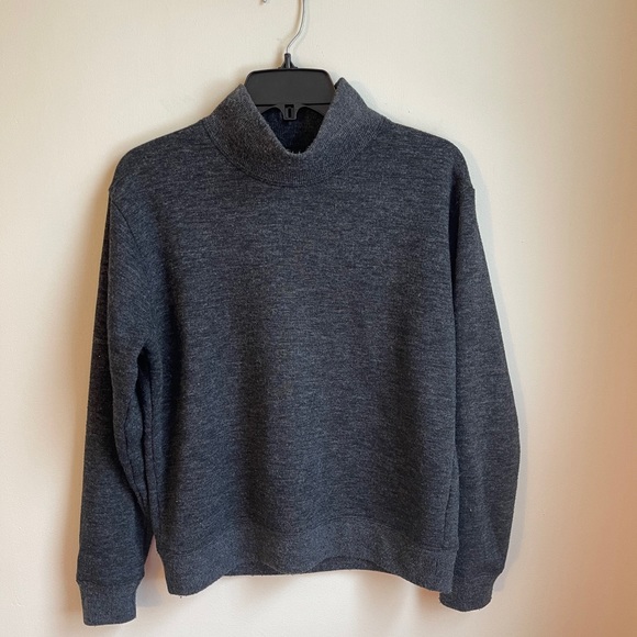 Abercrombie & Fitch Sweaters - Abercrombie and Fitch turtleneck